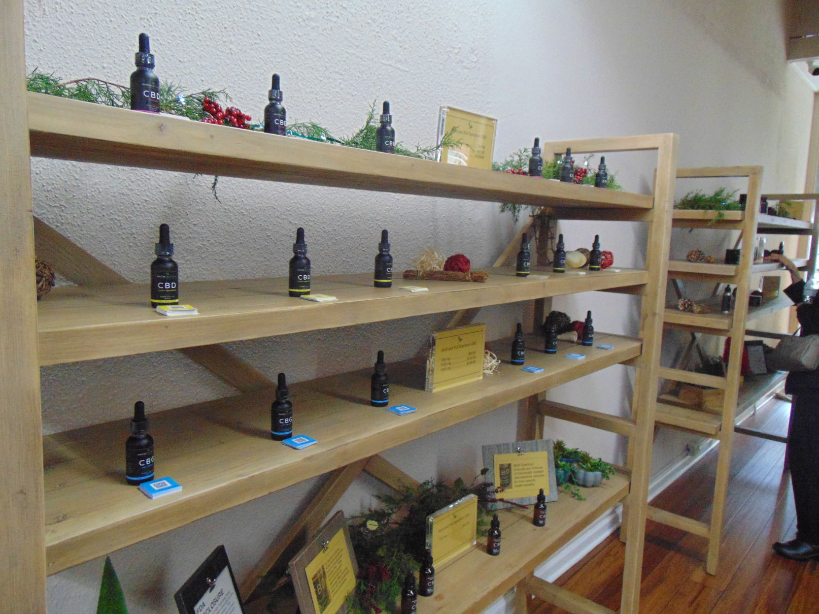 Native Ceuticals grand opening (21).JPG